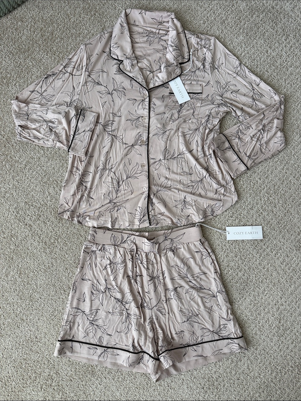 Cozy Earth Women's Beige Botanical Pajama Set